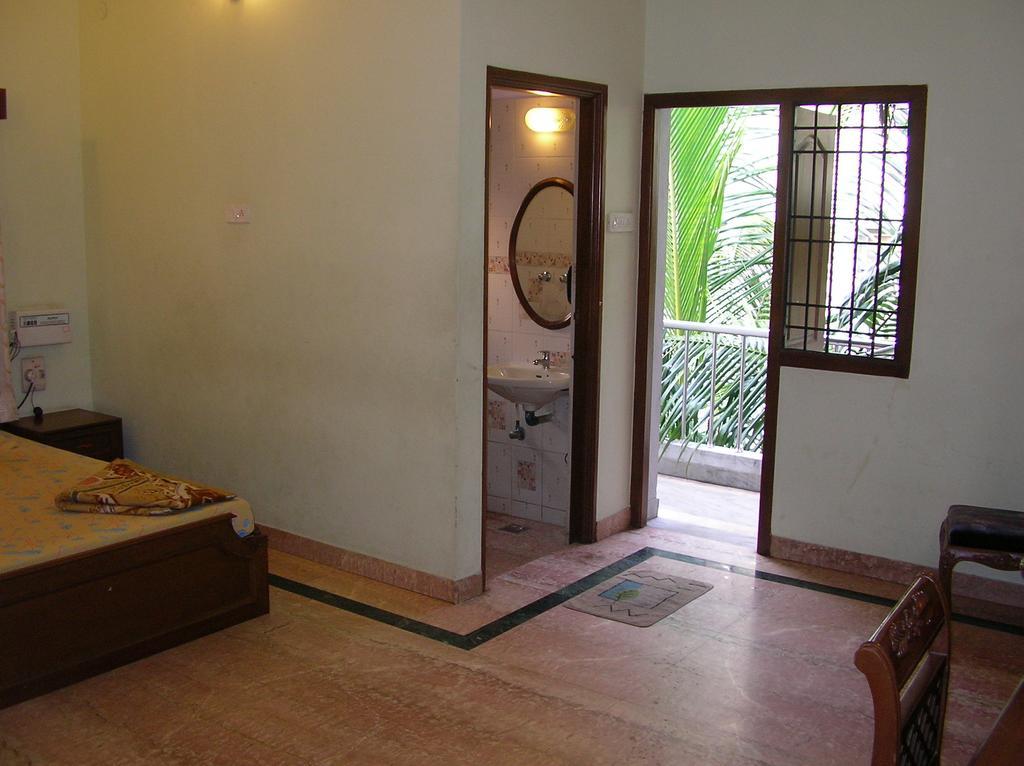 Lloyds Serviced Apartments,Krishna Street,T Nagar Chennai Room photo